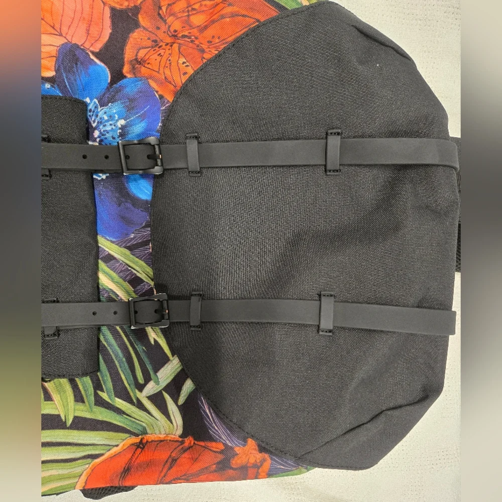 Herschel Supply Co‎ Little America Backpack 25L RARE WATERFLOWER BEACH SURFER